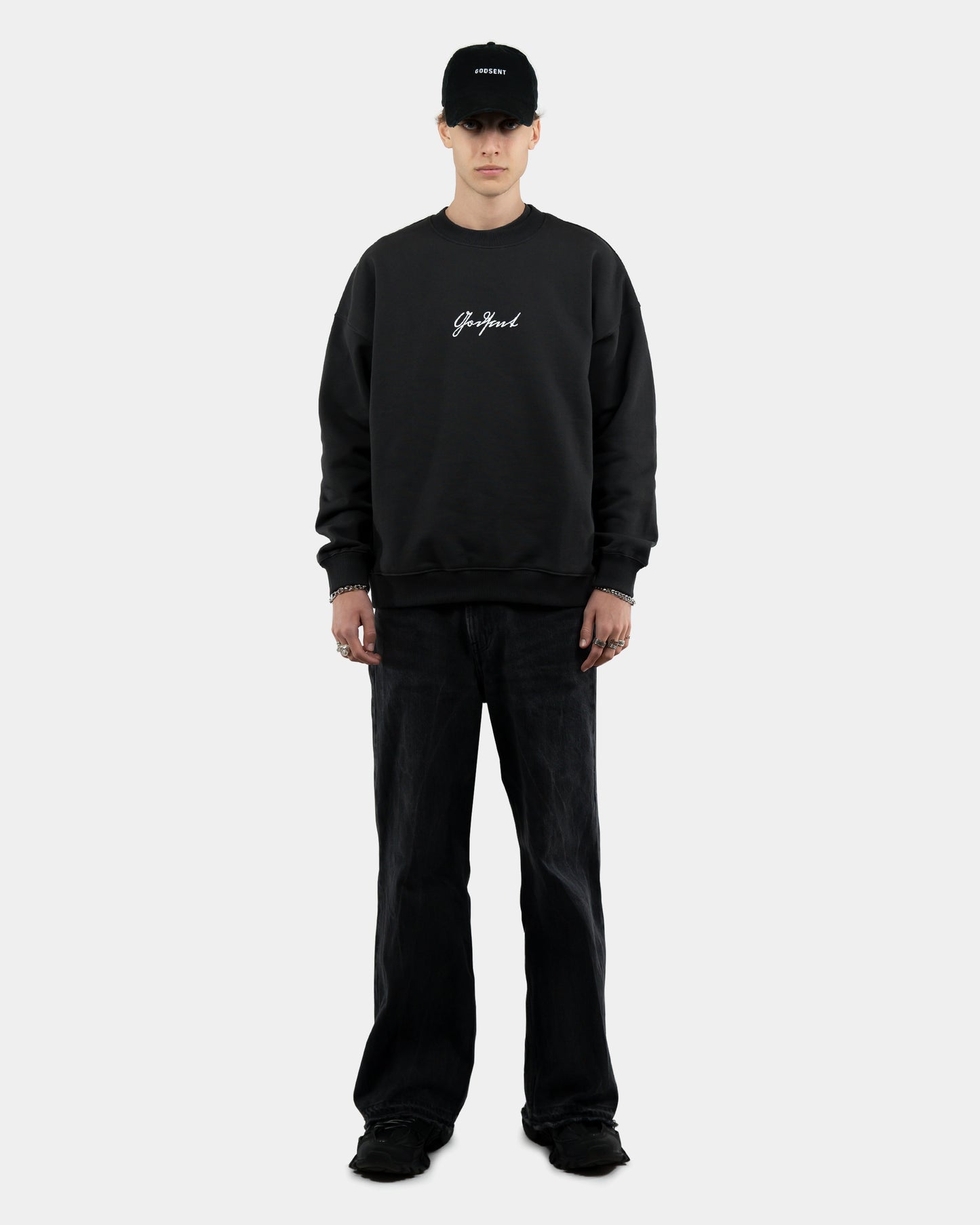 SIGNATURE SWEATSHIRT