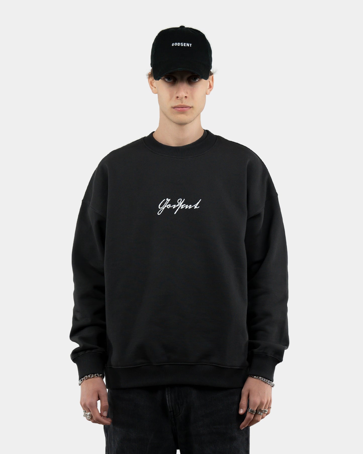 SIGNATURE SWEATSHIRT
